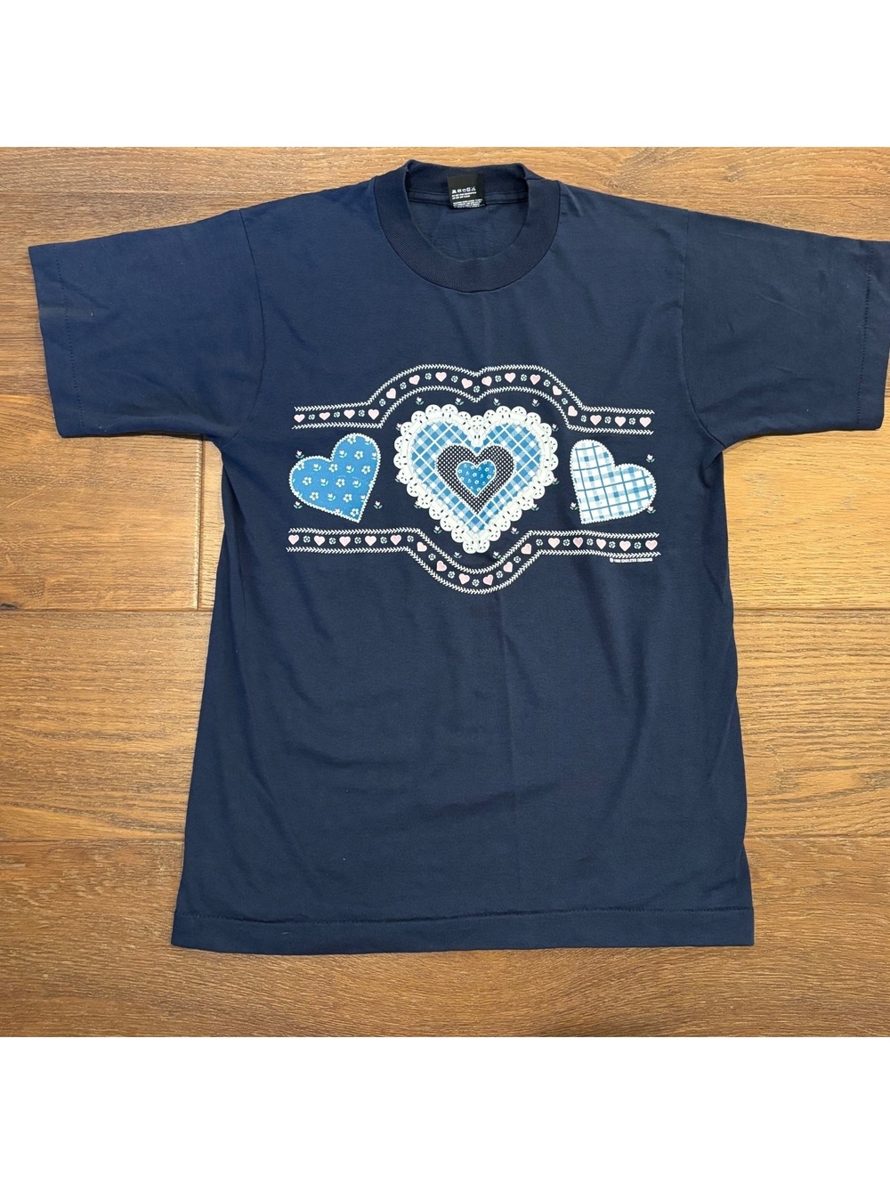 VINTAGE 90s Doily Heart Grandmacore, Made in USA T-Shirt, Medium